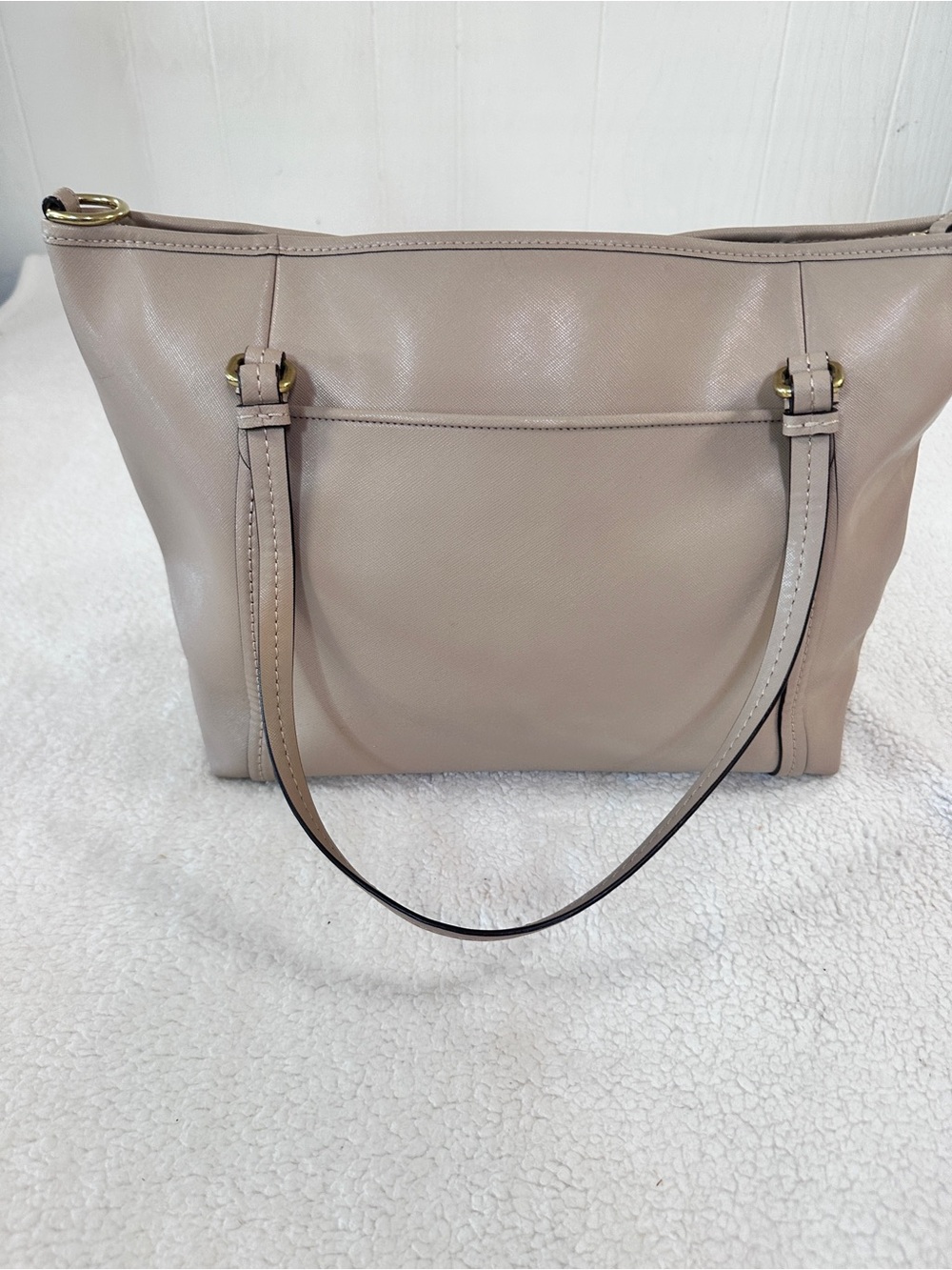 Like new Coach Tan Leather 15” x 10” Tote with Gold Hardware and shoulder strap - Picture 2 of 11